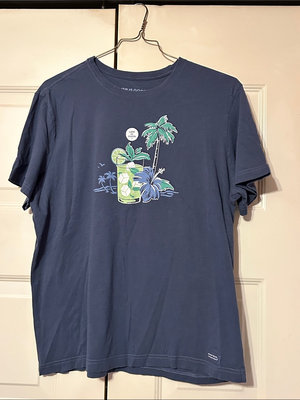 Life Is Good Blue-Gray Tropical Cocktail Graphic Tee - Men